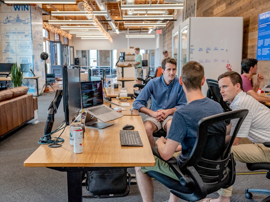 Consultants planning customer follow-ups